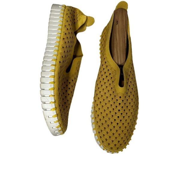 Shoes - Ilse Jacobsen tulip laser cut yellow shoe womens 39 8.5 9 golden rod
